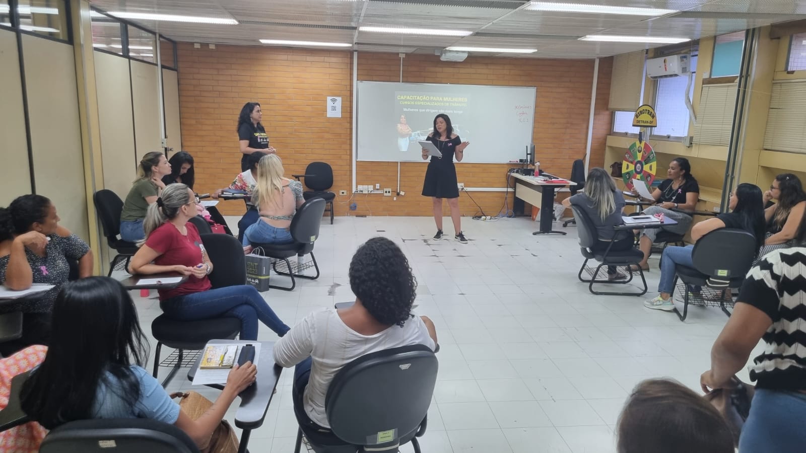 Projeto Do Detran Df Capacita Mulheres Para Condu O De Transporte