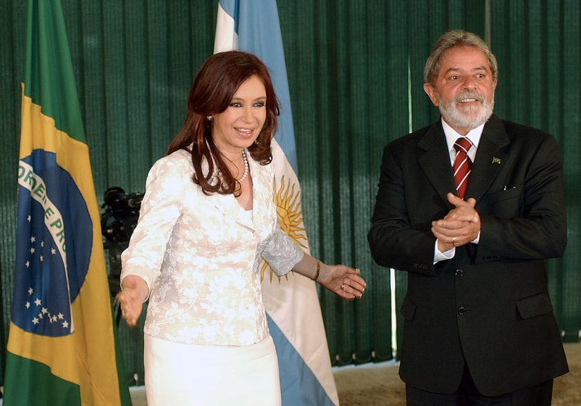 1200px-Cristina_y_Lula