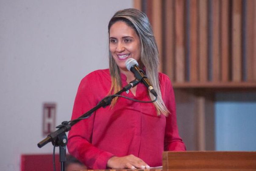 A deputada Jaqueline Silva defende manutenção do acordo realizado na última eleição da mesa diretora da CLDF: foto/Reprodução da CLDF