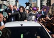 2025-08-27T183921Z_606691966_RC2UFGA7XVBR_RTRMADP_3_ARGENTINA-POLITICS-MILEI-e1756320246239