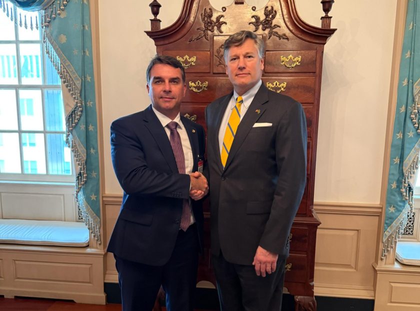 Foto: reprodução do X do senador Flávio Bolsonaro