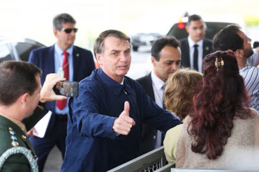 BOLSONARO-ALVORADA.jpg