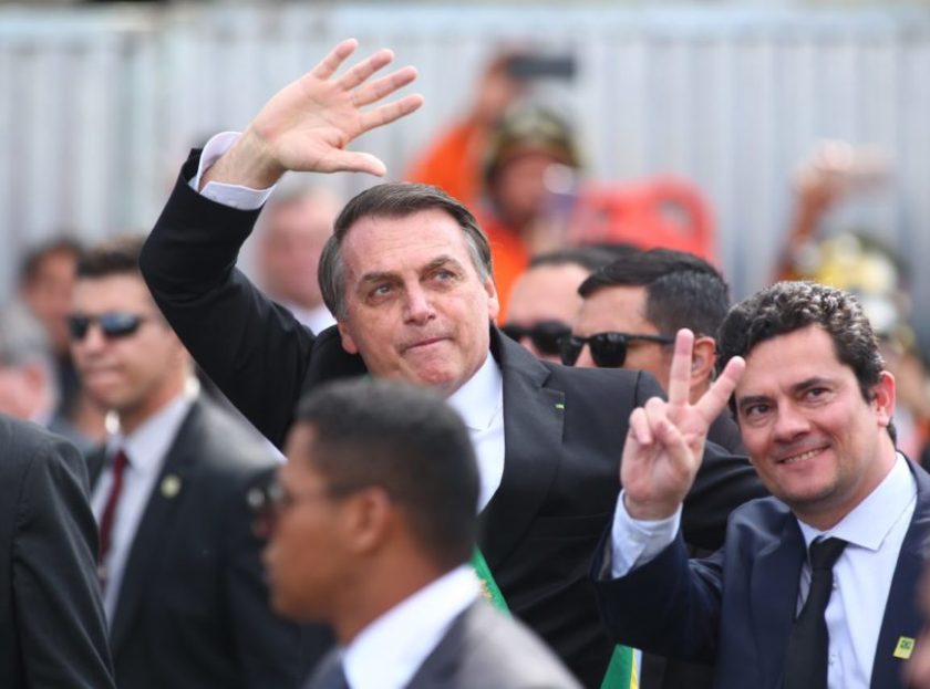 BOLSONARO%2BE%2BMORO-DFMOBILIDADE.jpg