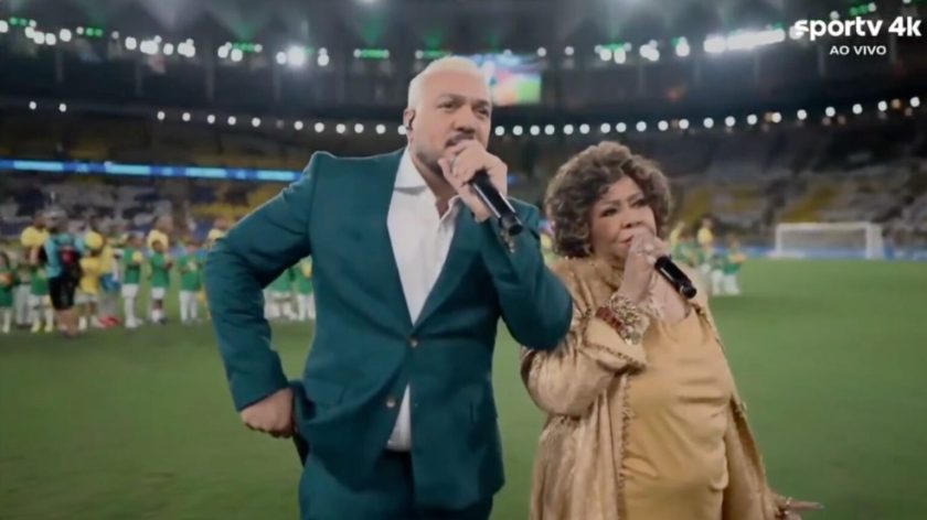 Hino foi conduzido por artistas conhecidos por lacracão