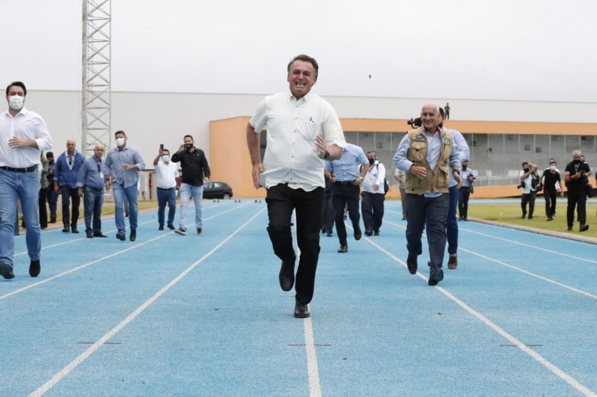 Bolsonaro-inaugura-Centro-de-Atletismo-no-Parana-DFMOBILIDADE