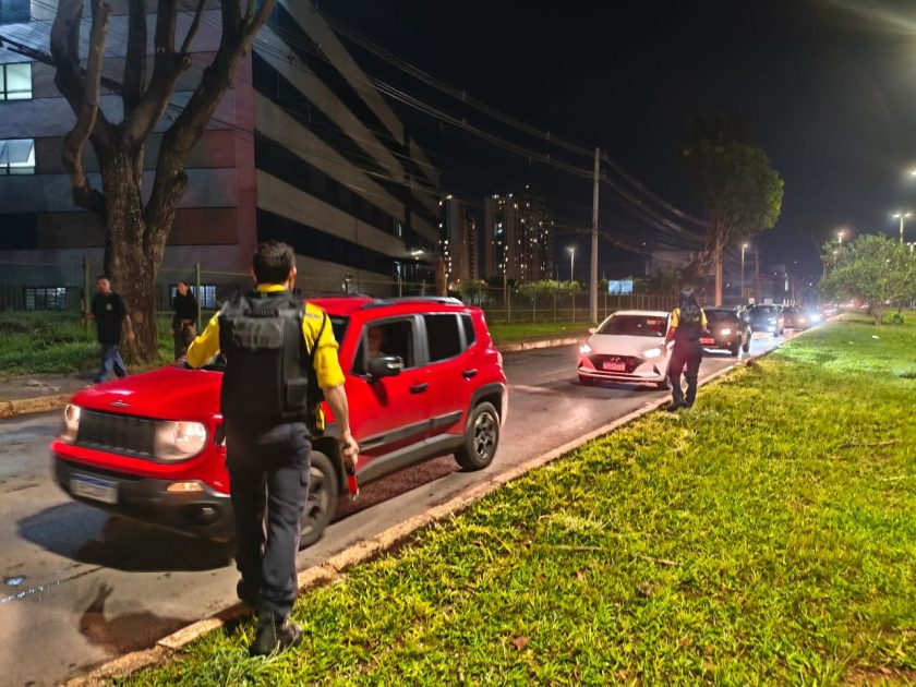 A operação Rescaldo é uma ação estratégica, realizada no período da madrugada, com o objetivo de retirar de circulação os condutores alcoolizados e reduzir o número de sinistros de trânsito | Foto: Divulgação/Detran-DF