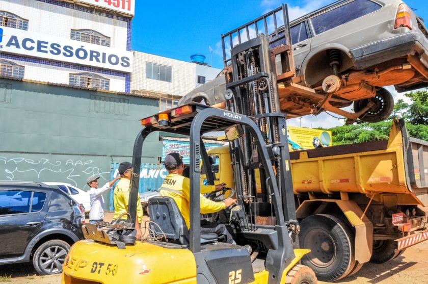 Após 60 dias no depósito do Detran-DF, caso o proprietário não solicite a devolução do veículo, o bem vai a leilão | Foto: Paulo H. Carvalho/Agência Brasília