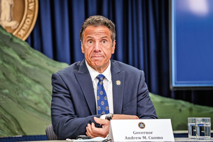 1224912714 - New York Governor Andrew Cuomo speaks during a COVID-19 briefing on July 6, 2020 in New York City. On the 128th day since the first confirmed case in New York and on the first day of phase 3 of the reopening, Gov. Cuomo asked New Yorkers to continue to be smart while citing the rise of infections in other states.
Credito: David Dee Delgado/Getty Images