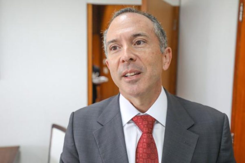 Marcio-Azevedo-consultor-juridico-2-scaled