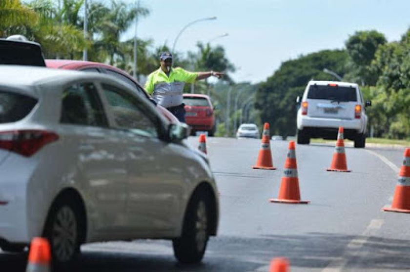 PM-REGISTRA-RECORDE-DE-AUTUA%25C3%2587%25C3%2583O-POR-EMBIAGRE-DF-MOBILIDADE.jpg