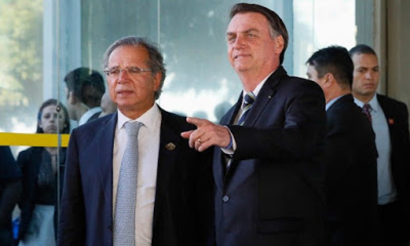 Paulo-Guedes-e-Jair-Bolsonaro-Foto-Isac-No%25CC%2581brega-DFMOBILIDADE.jpg