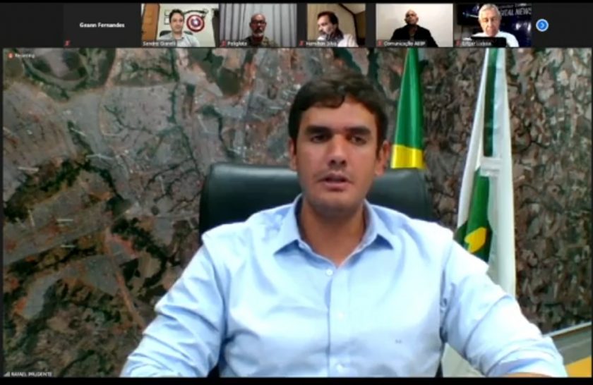 Deputado Rafael Prudente em entrevista coletiva - Foto: reprodução DFmobilidade