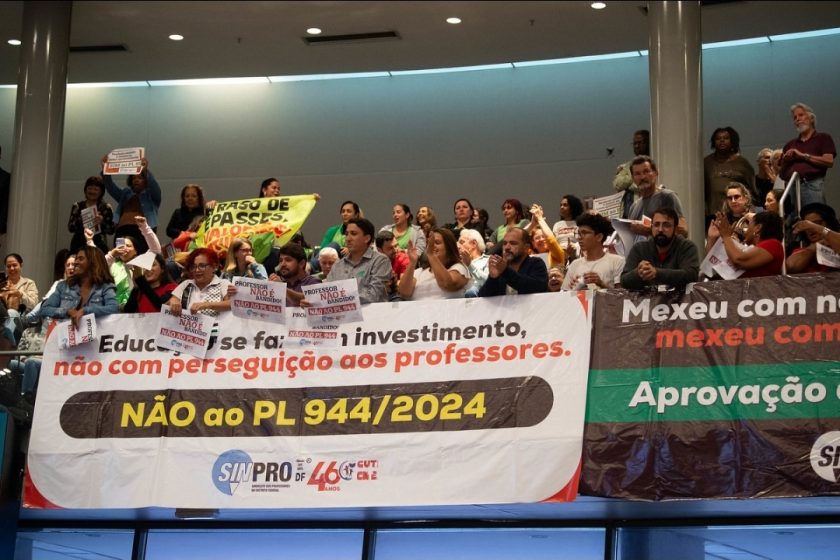 E claro que teve suporte do aparato sindical como de praxe. Foto: reprodução da CLDF