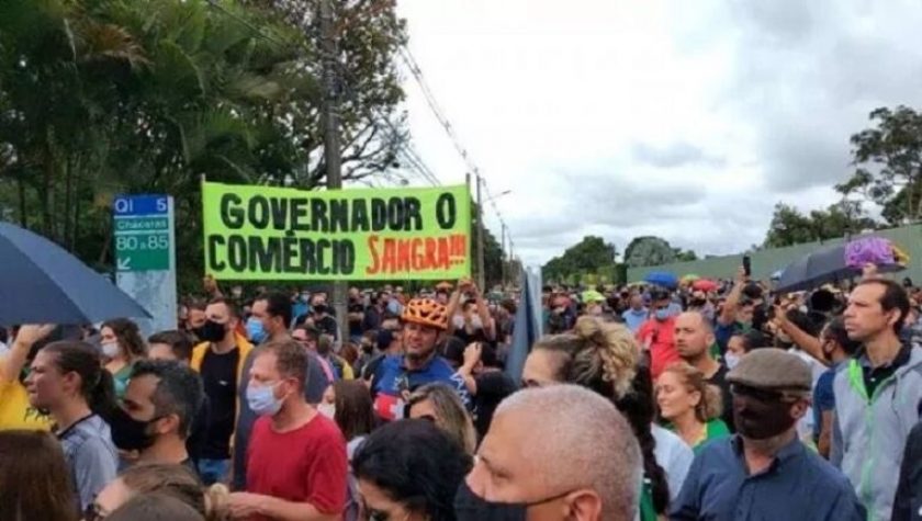 Setores-genocidas-de-Brasilia-fazem-protesto-em-favor-da-morte-por-coronavirus-RADARDF-768x435