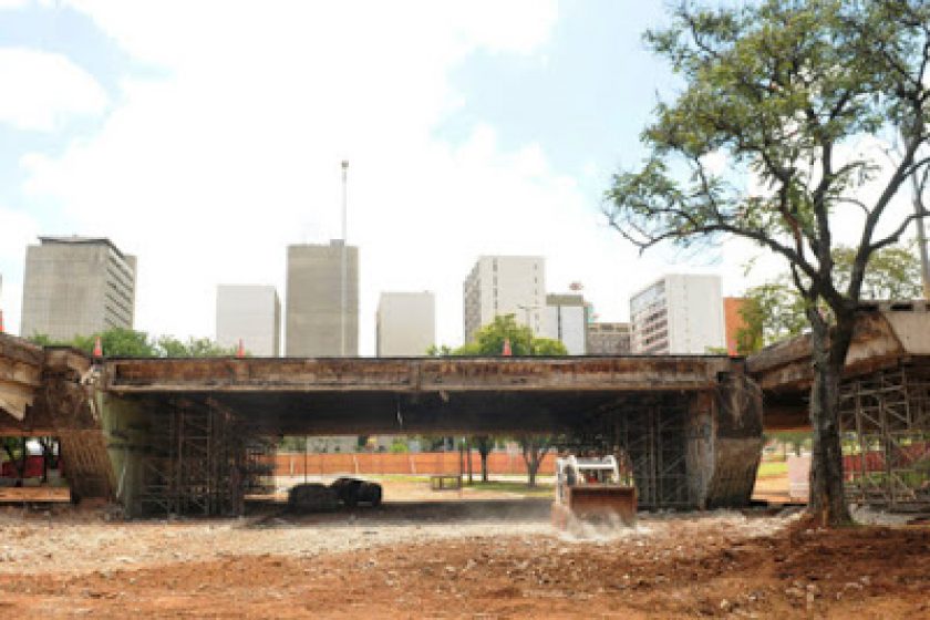 VIADUTO%2BQUE%2BCAIU%2BEIX%25C3%2583O%2BDF%2BMOBILIDADE.jpg