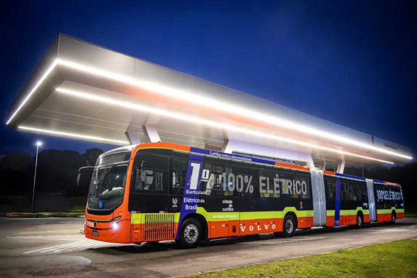 Volvo BRTZ, fabricado em Curitiba, pode ser exportado para outros países. Foto: Divulgação/Volvo.