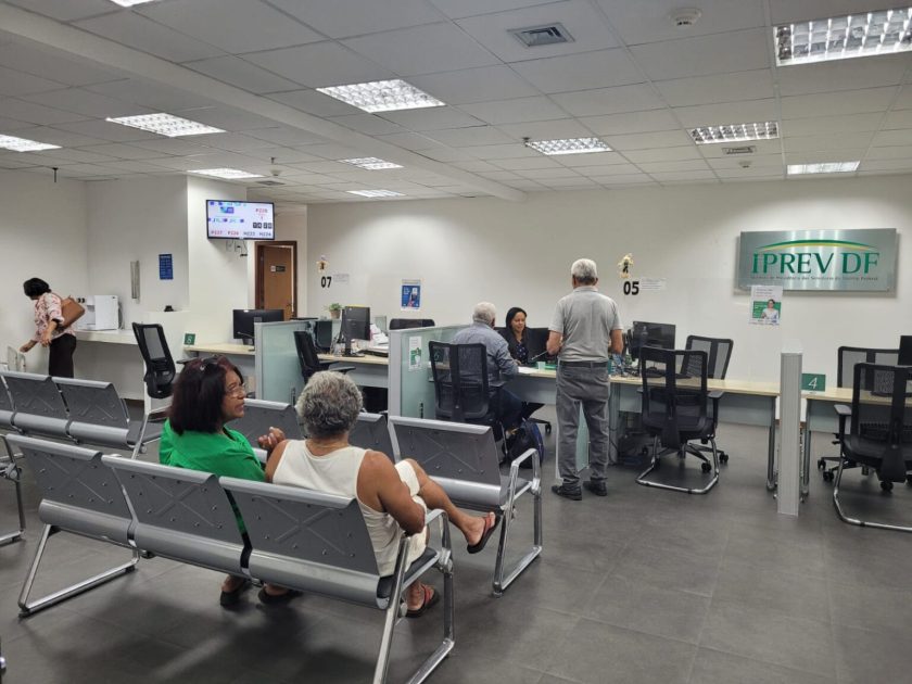 Previdência do DF vai suspender pagamento de 328 aposentados e pensionistas que não fizeram prova de vida.