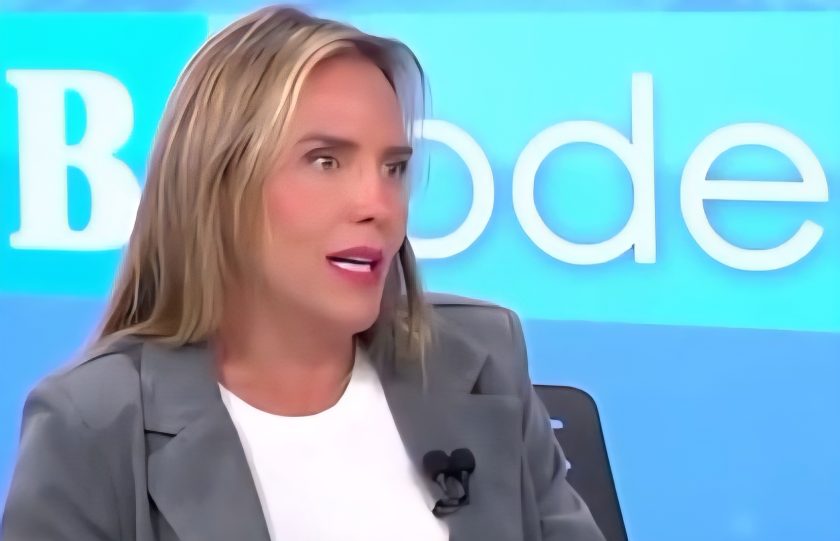 celinaleao_a48f59774cc84a70af5c3078b69b5e29(2)