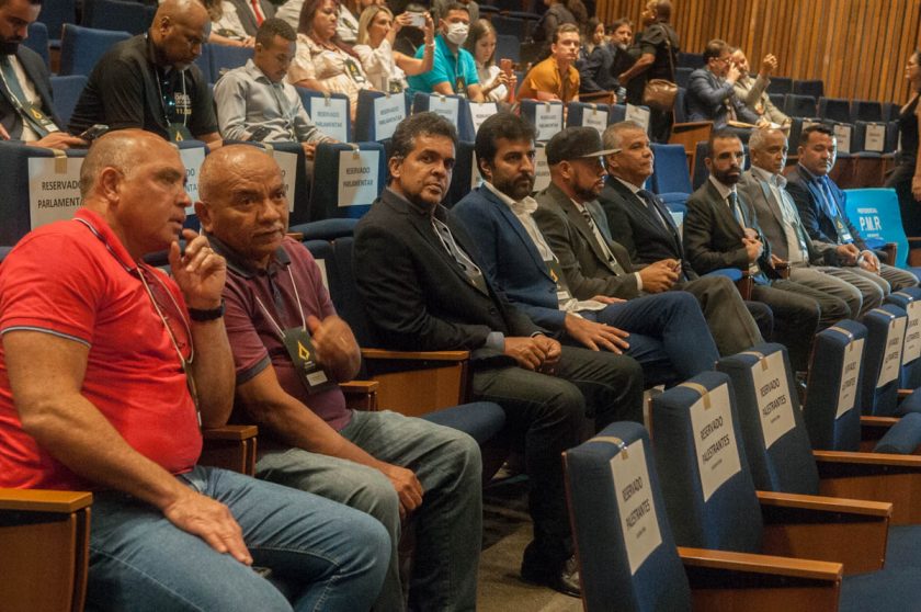 Até quarta-feira, os deputados eleitos vão assistir a palestras, fazer visitas e conhecer mais sobre a rotina da Casa - FOTO: CLDF