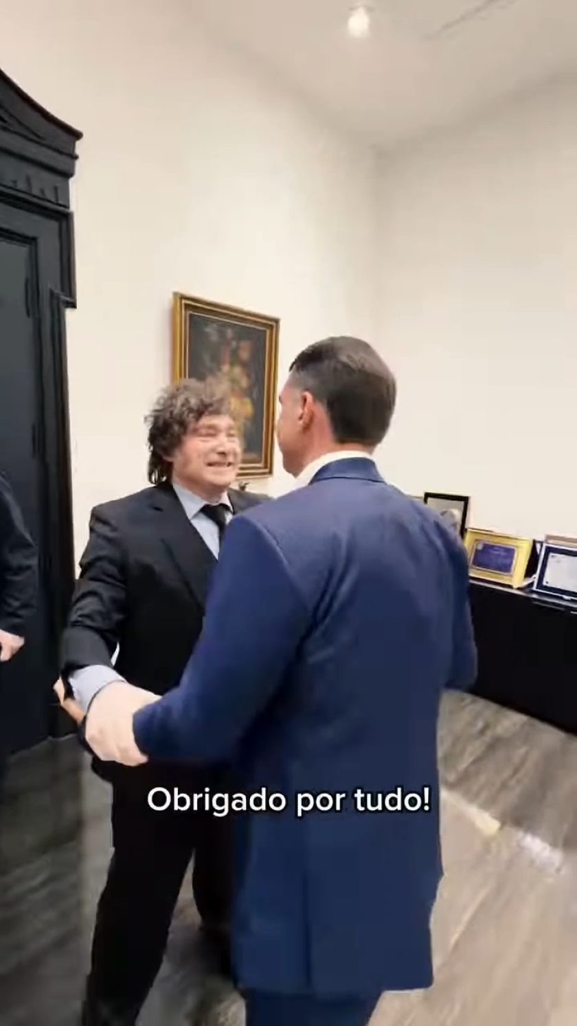 flaviobolsonaro_490731257f124be98864db7dd0f7f2ba(1)