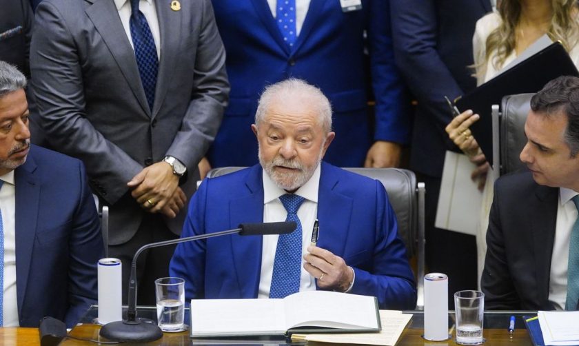 O presidente também afirmou falsamente que “nós mais que dobramos o número de estudantes no ensino superior”.
Foto: agência Brasil