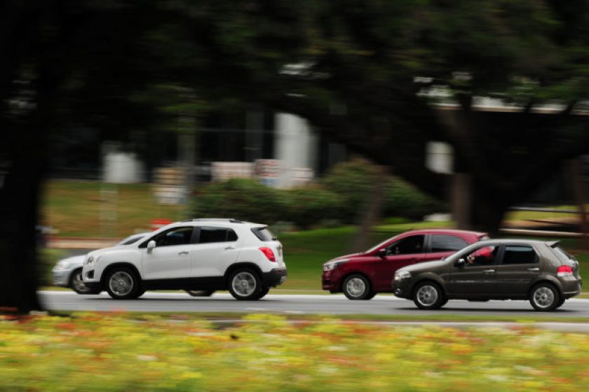 Plano Piloto, Brasília, DF, Brasil 21/4/2017 Foto: Pedro Ventura/Agência Brasília.

O prazo para pagamento da terceira parcela do Imposto Sobre Propriedade de Veículos Automotores (IPVA) vence na próxima semana. Proprietários de veículos com placas de final 1 e 2 devem quitá-la na segunda-feira (24).

Leia a matéria no site da Agência Brasília: http://bit.ly/2pMgUnJ