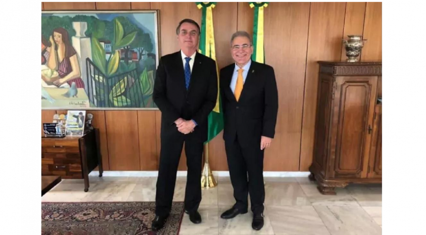 jair-bolsonaro-com-marcelo-queiroga-1615874223332_v2_1328x732