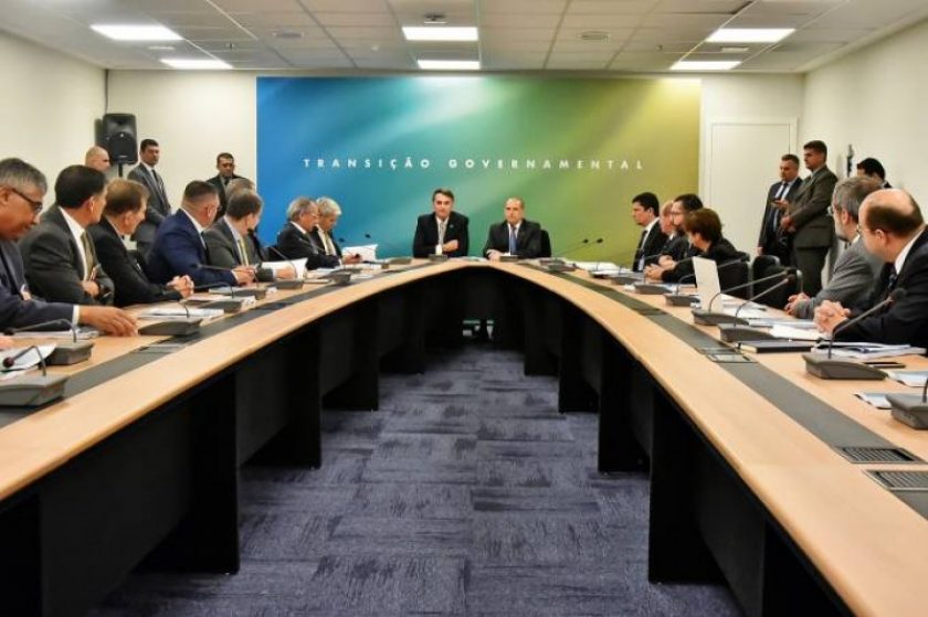 jair-bolsonaro-reuniao-ministerial-dfmobilidade.jpg