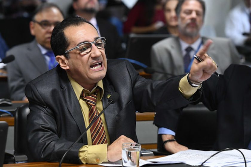 CPI de Brumadinho (CPIBRUM) realiza reunião para apresentação do relatório final.rrEm pronunciamento, à bancada, senador Jorge Kajuru (PSB-GO).rrFoto: Marcos Oliveira/Agência Senado