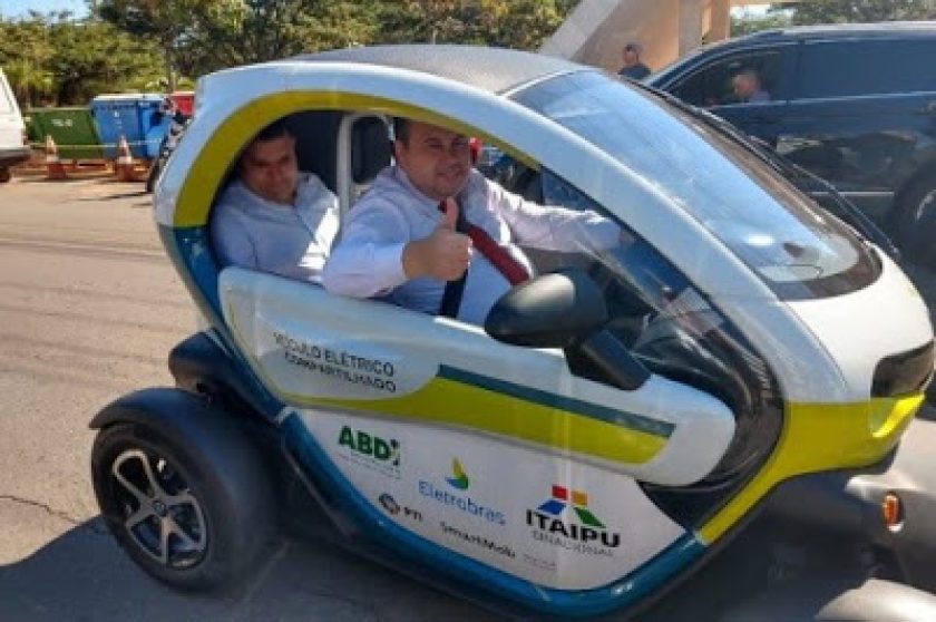 julio-cesar-ribeiro-republicanos-carros-eletricos-foto-dfmobilidade.jpg