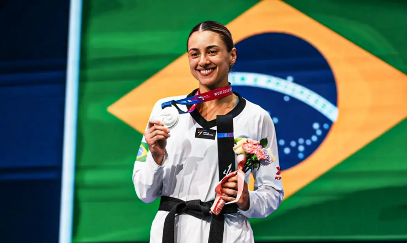 milena_titoneli_prata_mundial_2025__0 Foto: Instagram/@cbtkd.oficial