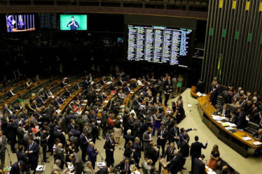 plen%25C3%25A1rio%2Bda%2Bc%25C3%25A3mara%2Bdos%2Bdeputados.jpg