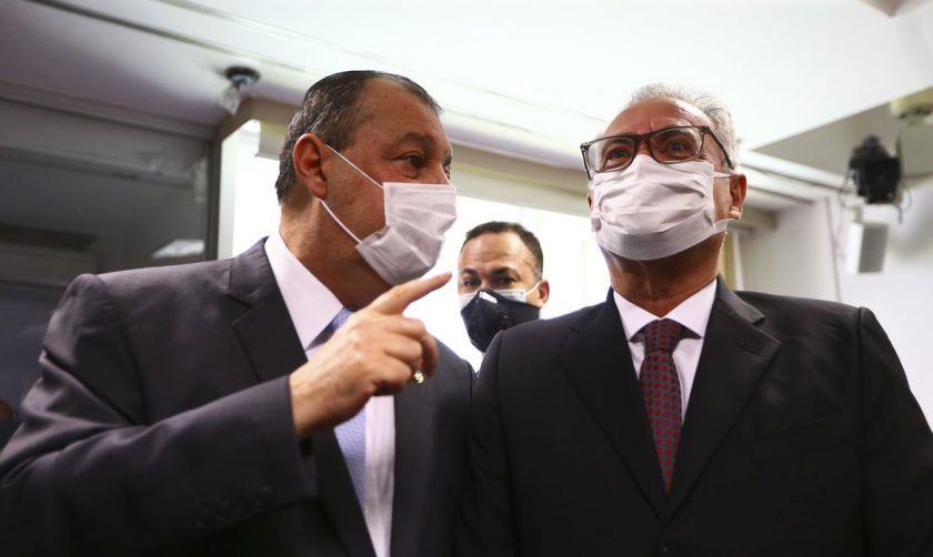 Os senadores Omar Aziz e Renan Calheiros durante sessão para leitura do relatório da CPI da Pandemia. Foto: Marcelo Camargo/Agência Brasil