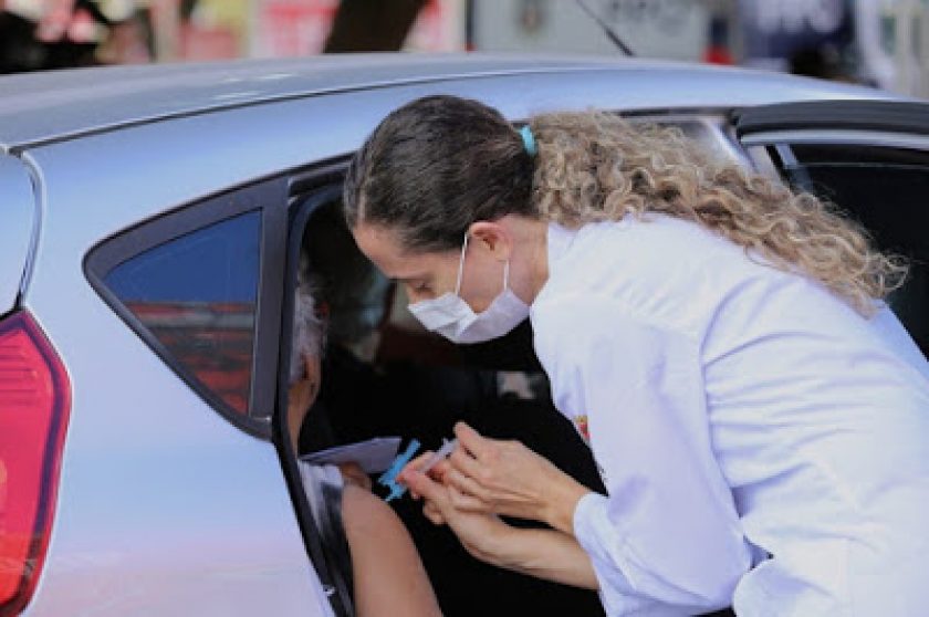 vacinacao-contra-gripe-drive-thru-dfmobilidade.jpg